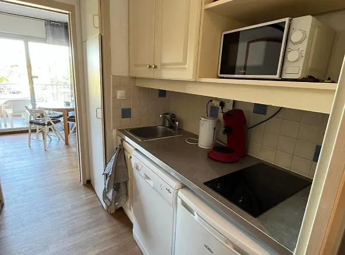 Port De 2 A 4 Personnes Avec Parking Apartmán